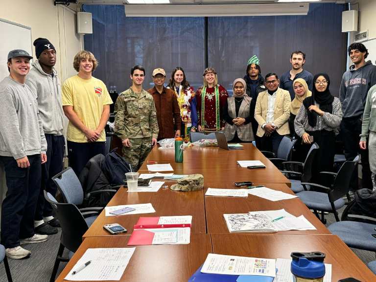 Rektor IAIN Kendari Kenalkan Adat Karia di Dua Kampus Amerika, Tarik Antusias Mahasiswa