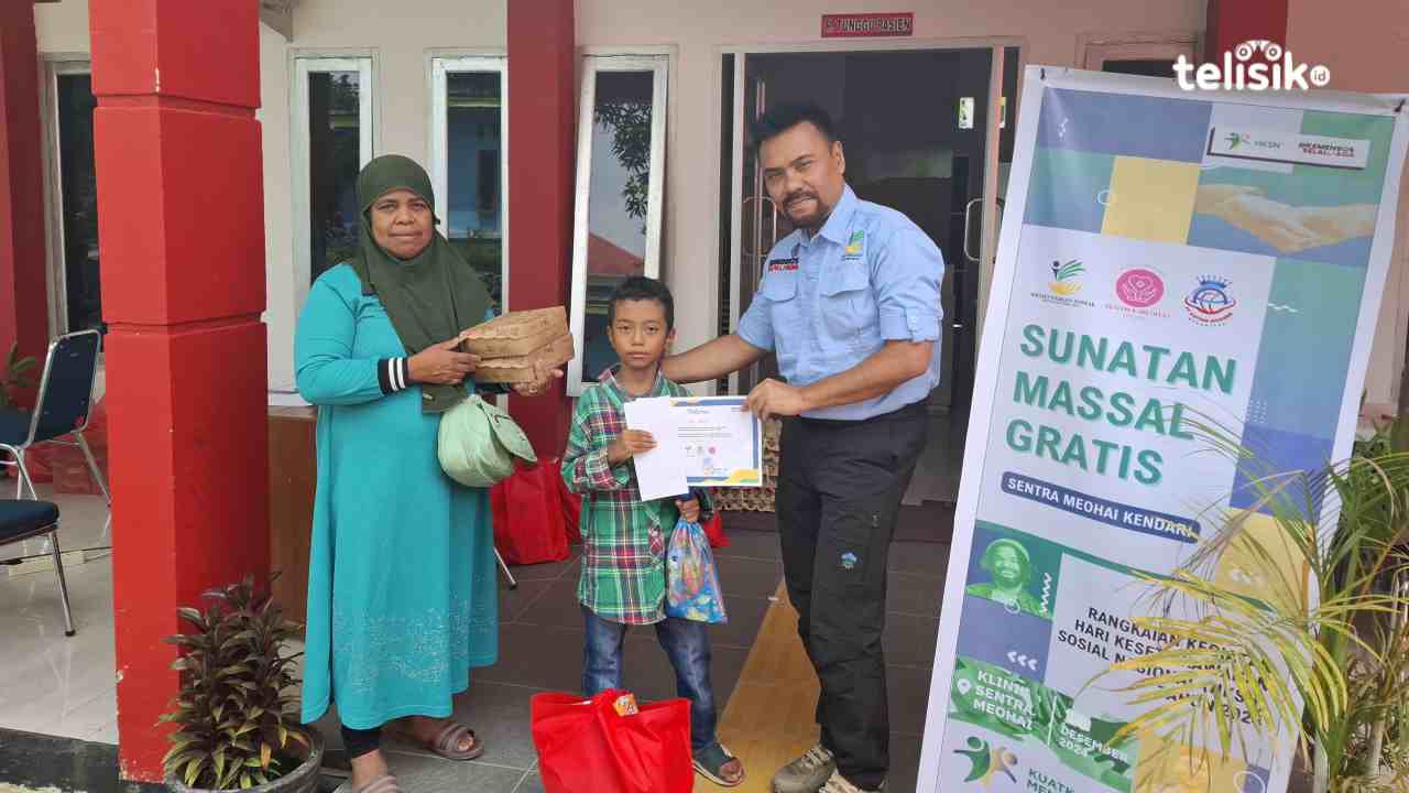 Sentra Meohai Kendari Khitan Puluhan Anak Keluarga Kurang Mampu