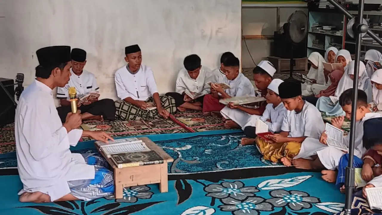 Sosok Aipda La Onta Rahafa, Personel Dit Intelkam Polda Sultra jadi Guru Ngaji di Konawe Selatan