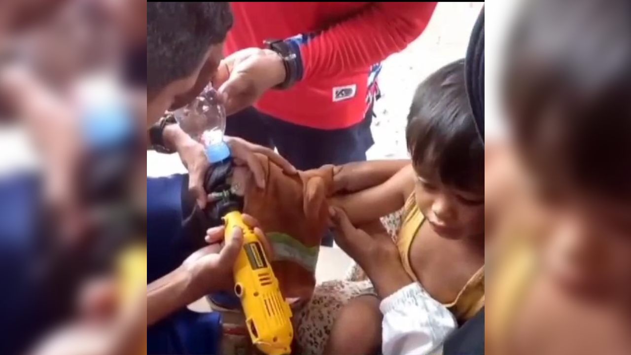 Gegara Cincin Bocah 2 Tahun Berurusan dengan Damkar Wakatobi