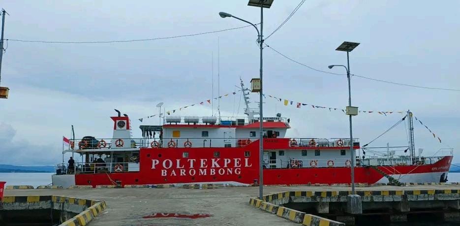 Jadwal KM Kapal Latih Barombong Bulan Ini lewati Liana Banggai-Baubau
