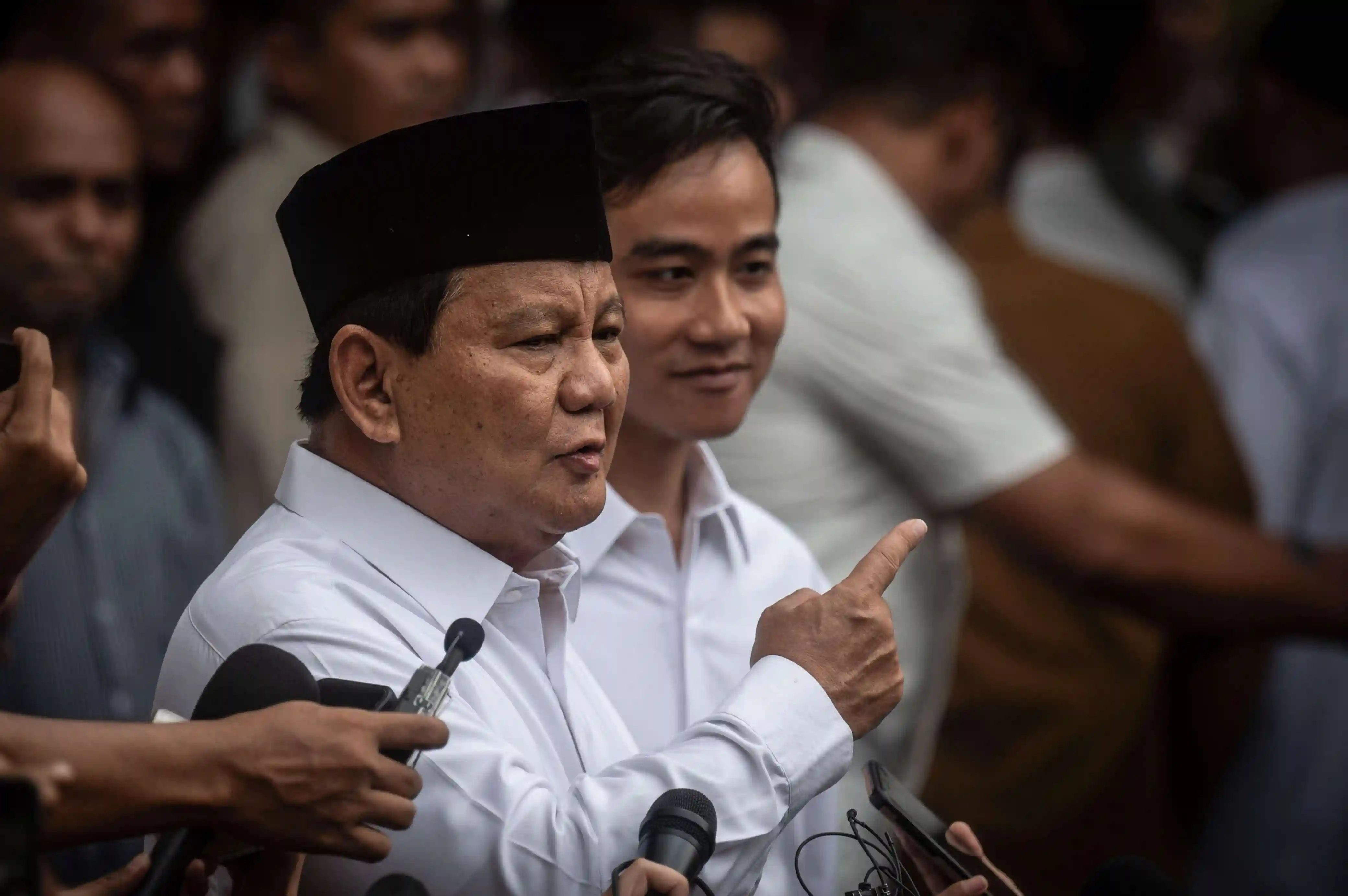 Jelang 100 Hari Pemerintahan Prabowo-Gibran: Diklaim 80,9 Persen Masyarakat Puas Dibanding Kinerja Jokowi