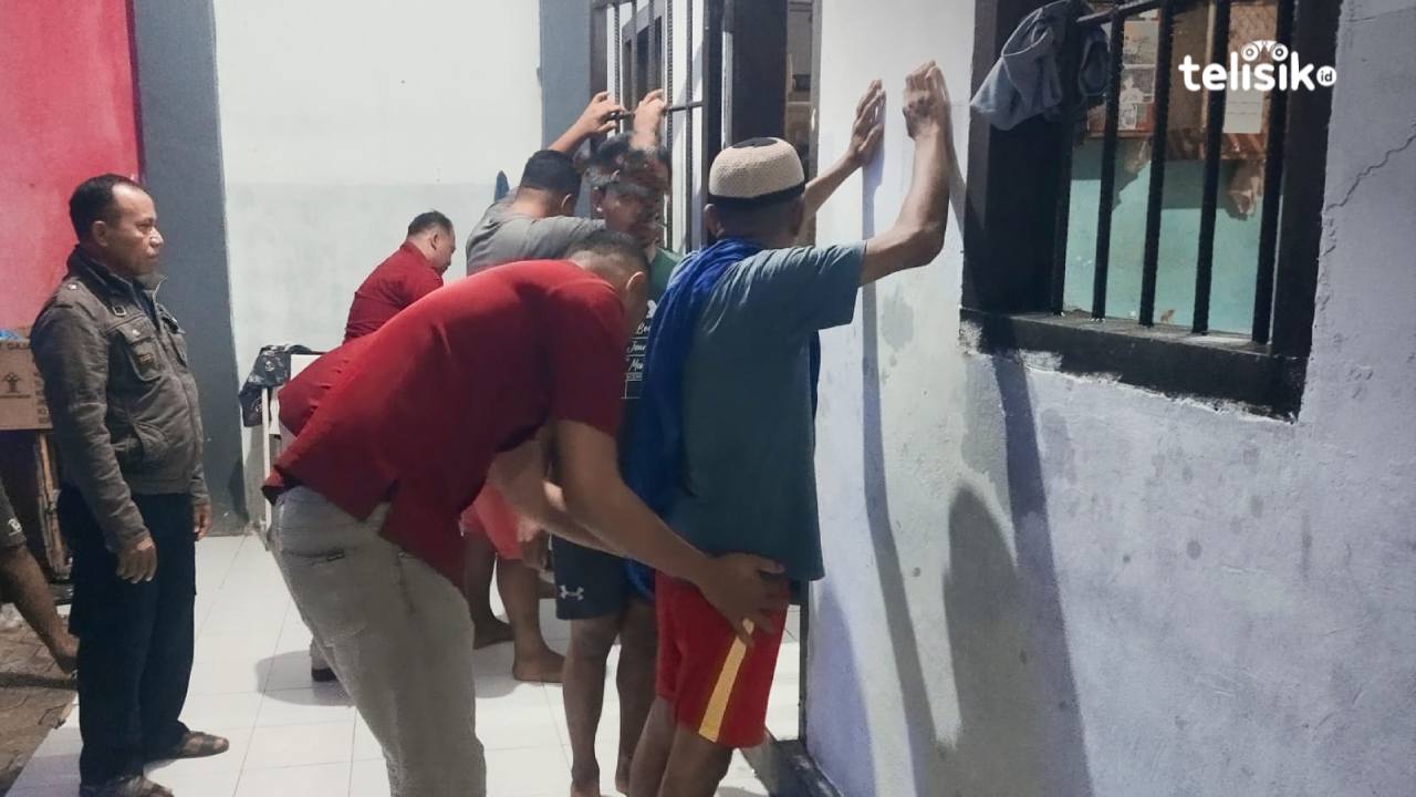 Petugas Rutan Cari Narkoba dan Barang Terlarang ke Kamar Warga Binaan Kelas II B Raha