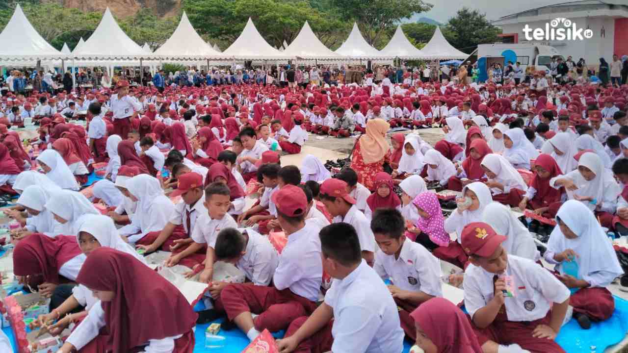 Puluhan Ribu Pelajar Kolaka Utara Nikmati Makan Bergizi Gratis Diawasi Dokter Spesialis
