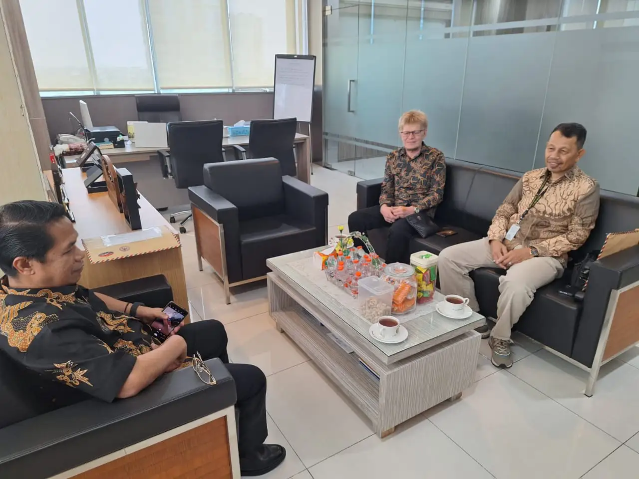 Pemkab Buton Selatan Mulai Garap Kabel Bawah Laut ke Pulau Kadatua dan Siompu