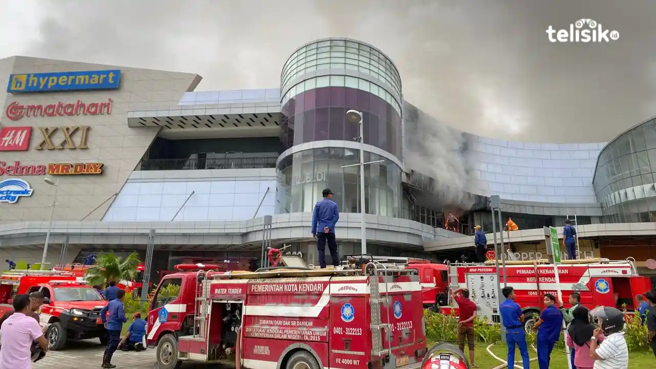 The Park Kendari Terbakar, Tiga Titik Los Pedagang Ludes