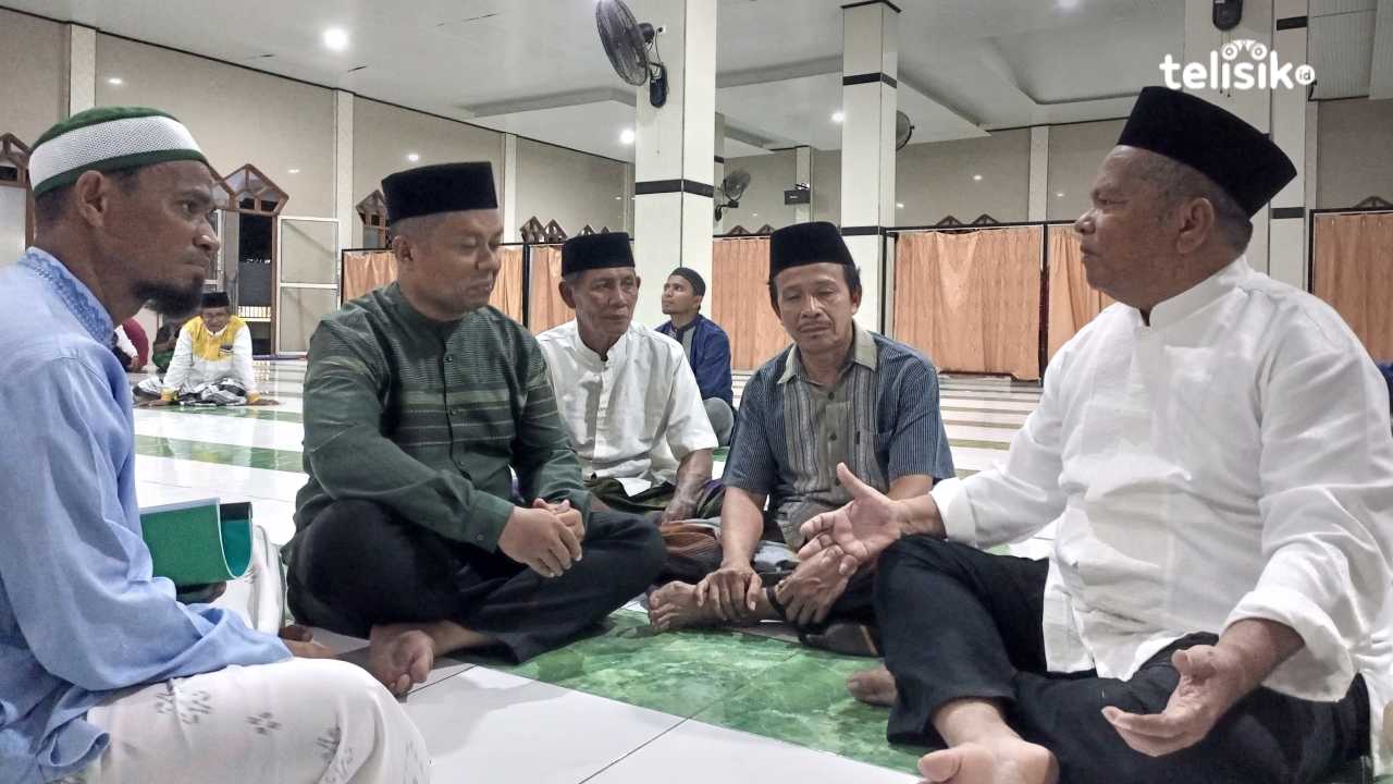 Bupati Buton Selatan Safari Ramadan Perdana ke Desa Bahari dan Titip Wejangan