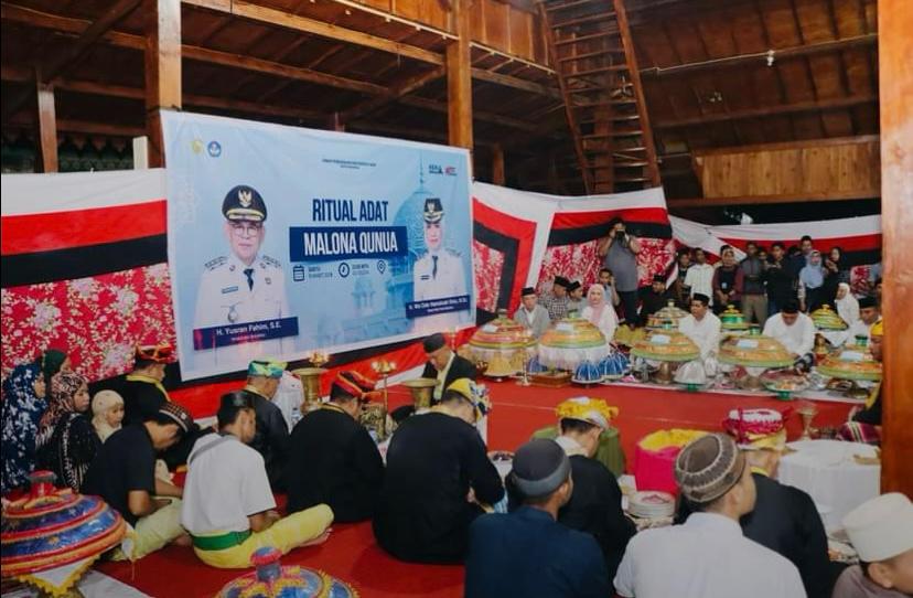 Buton Pertahankan Malona Qunua di Masjid Agung Keraton