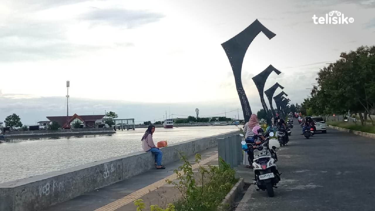 Marina Togo Mowondu Wakatobi: Tempat Ngabuburit Tepi Laut Banjir Aneka Menu Berbuka Puasa