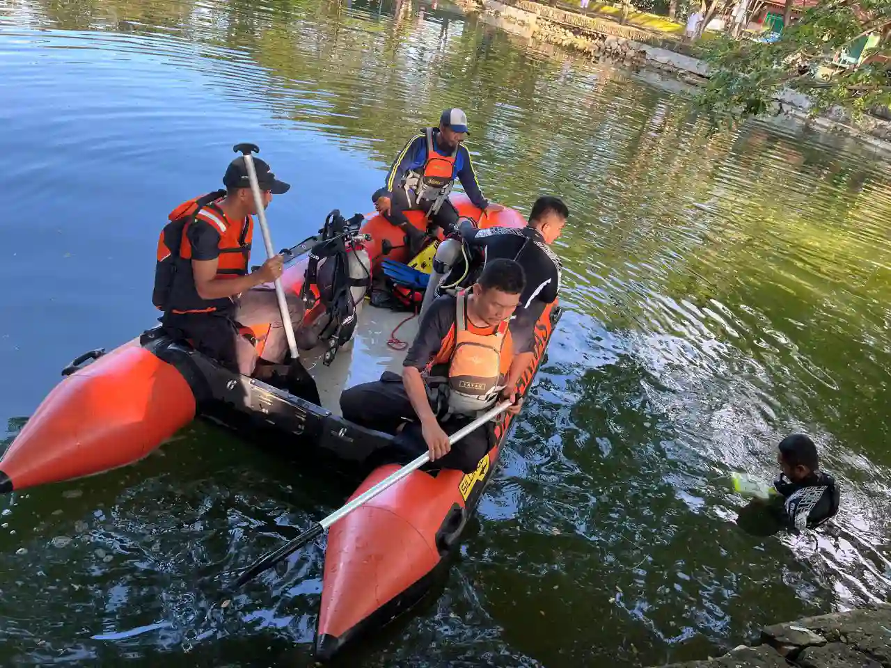 Berlibur dengan Keluarga di Pantai Nambo Kendari, Bocah Laki-Laki Hilang Jatuh di Kolam