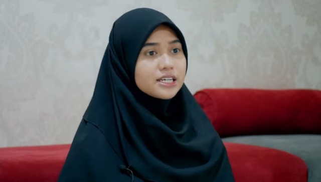 Gegara Dilecehkan, Gadis Cantik Ini Mantap Mualaf