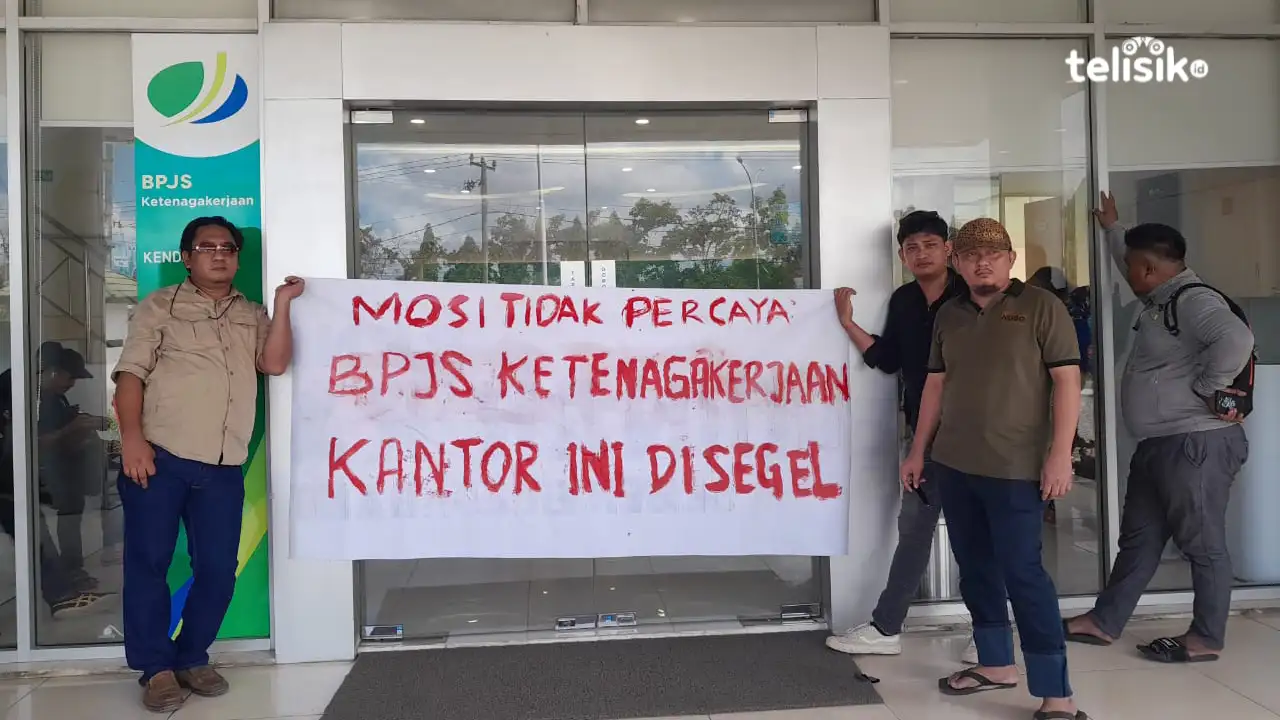 Karyawan PT WIN Segel Kantor BPJS Ketenagakerjaan Kendari, Tuntut Soal Pembayaran Hak