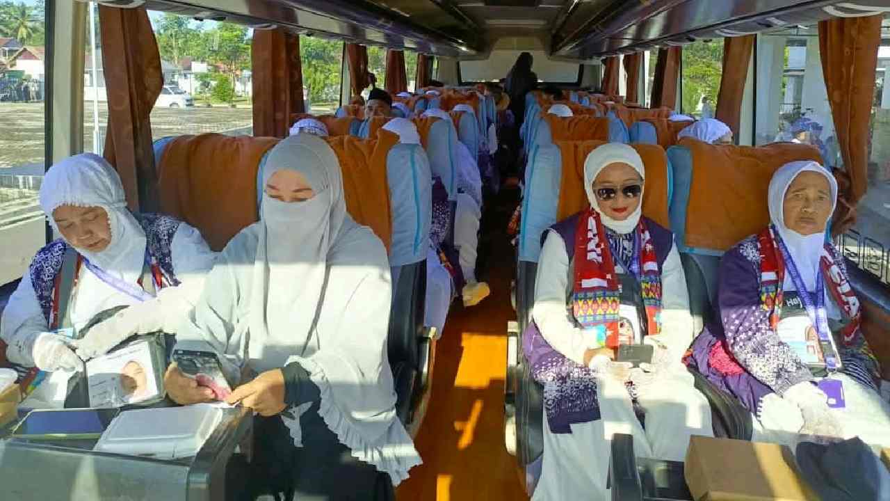 2.012 Orang Jemaah Haji Sultra Tiba di Daerah Asal, 3 Wafat dan 3 Masih Dirawat di Arab Saudi