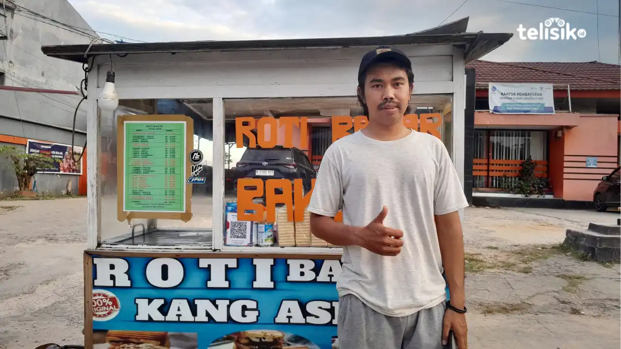 Pria di Kendari Bertahan Jualan Roti Bakar Sejak 2015, Usaha Sendiri yang Tetap Eksis