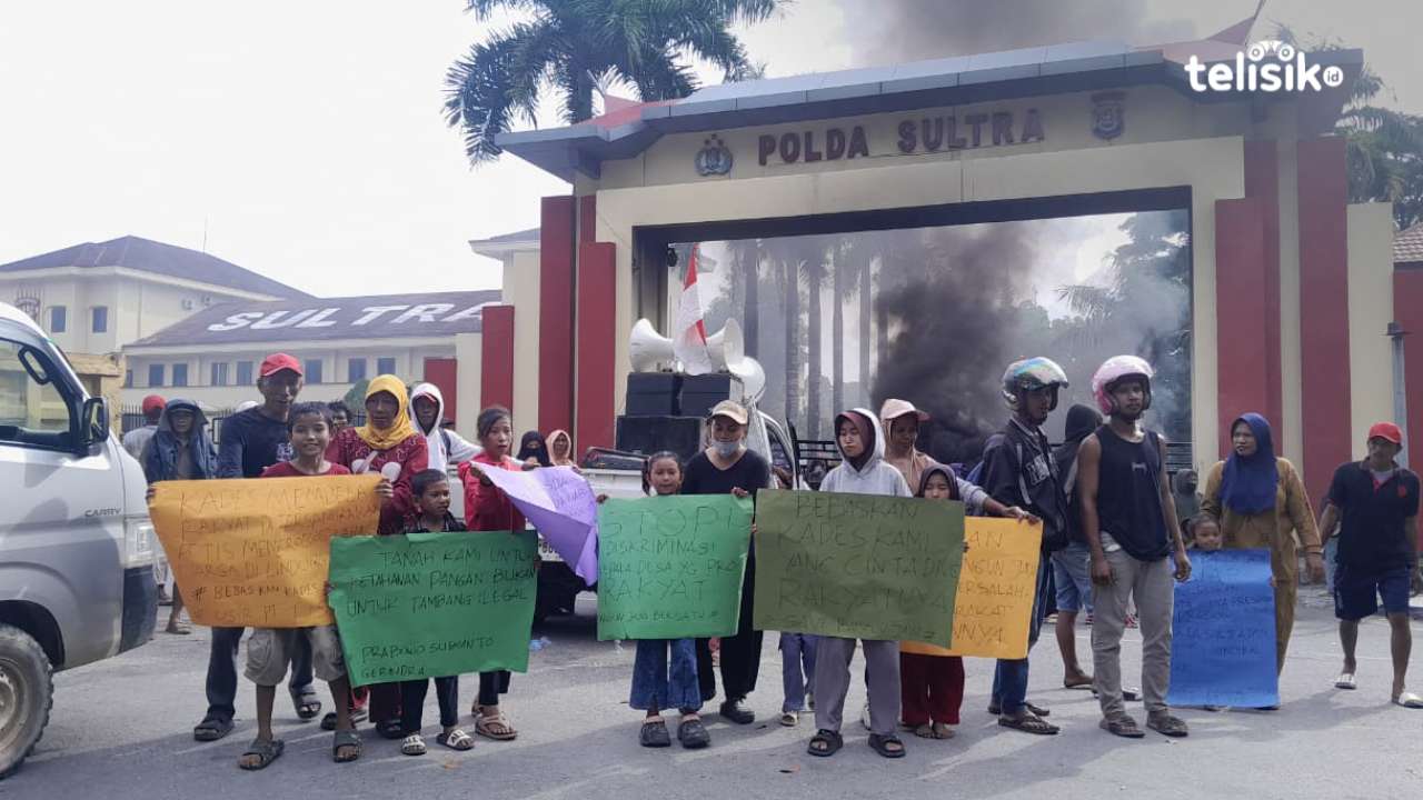 Kades Ditahan, Warga di Konawe Selatan Kepung Polda Sulawesi Tenggara