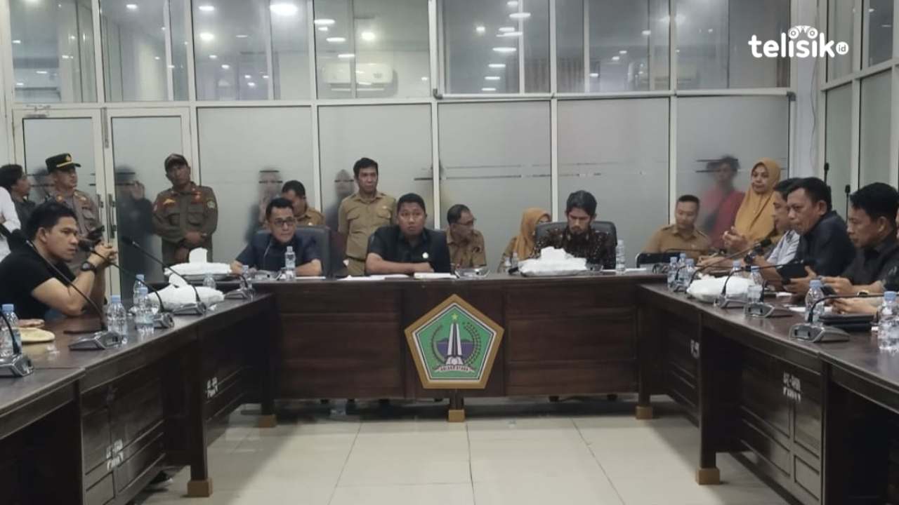 Pemberhentian Kades Sarona Kolaka Utara Cacat Hukum, DPRD Minta Bupati Batalkan SK