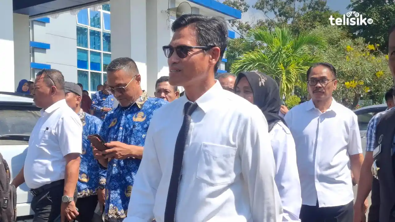 Seragam Sekolah Tingkat SMA Gratis Mulai Dibagikan di Sulawesi Tenggara, Ini Syaratnya