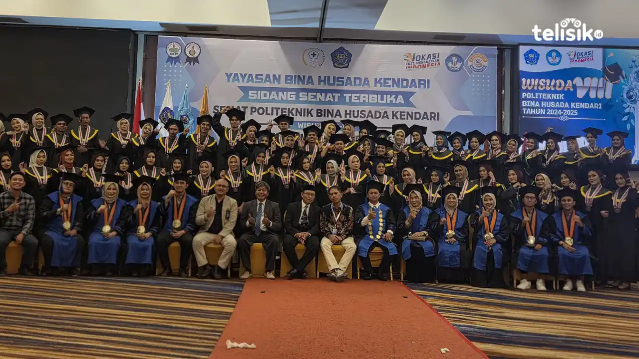 Politeknik Bina Husada Kendari Wisuda 172 Lulusan, 84 Persen Alumni Telah Terserap di Dunia Kerja