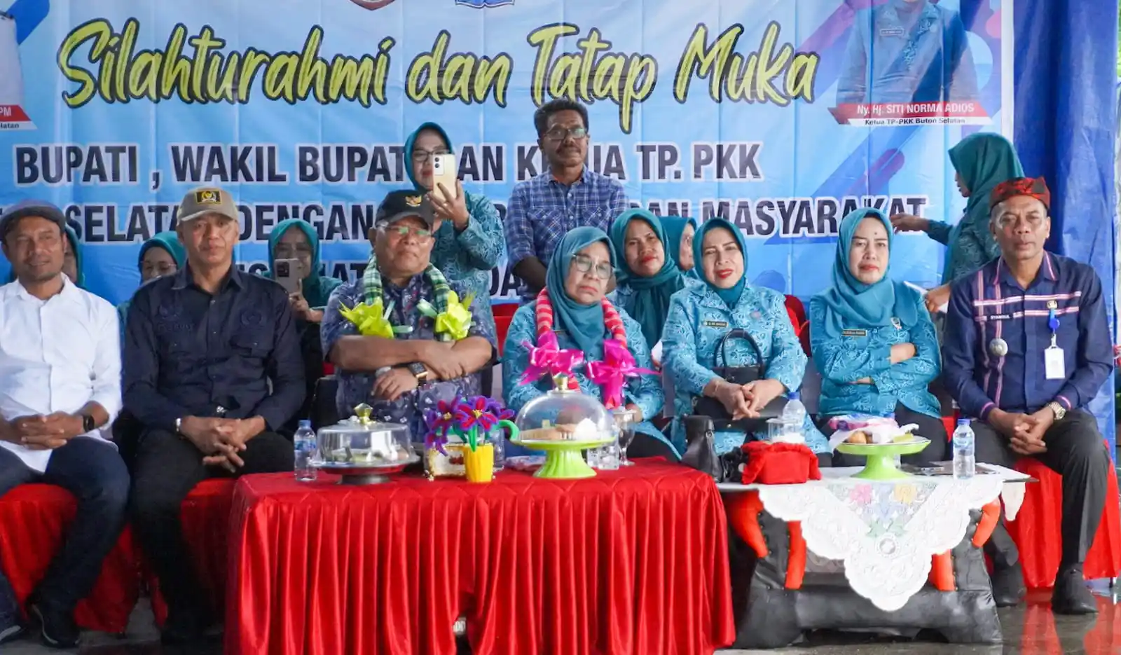 Bupati Buton Selatan Kunjungi Kadatua untuk Pertama Kali Setelah Dilantik