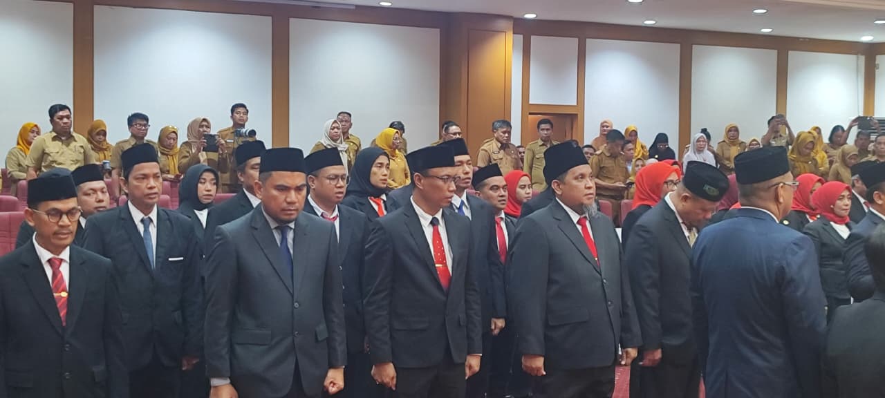 Gubernur Sultra Lantik 17 Pejabat Pimpinan Tinggi Pratama dan 32 Fungsional