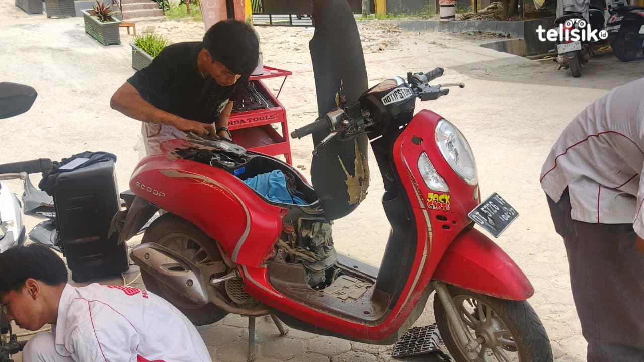 SMAN 9 Kendari Gandeng Honda Beri Layanan Servis Motor Gratis