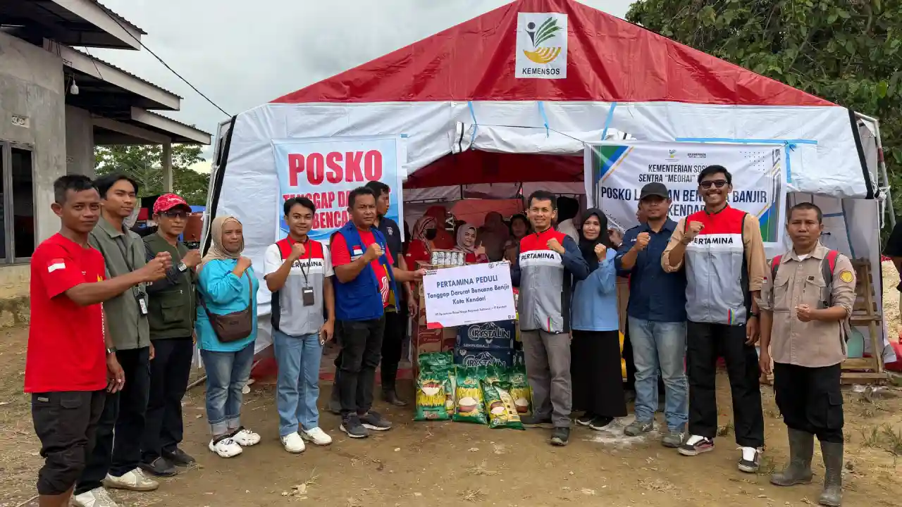 Pertamina Salurkan Bantuan Tanggap Darurat Korban Banjir di Kendari