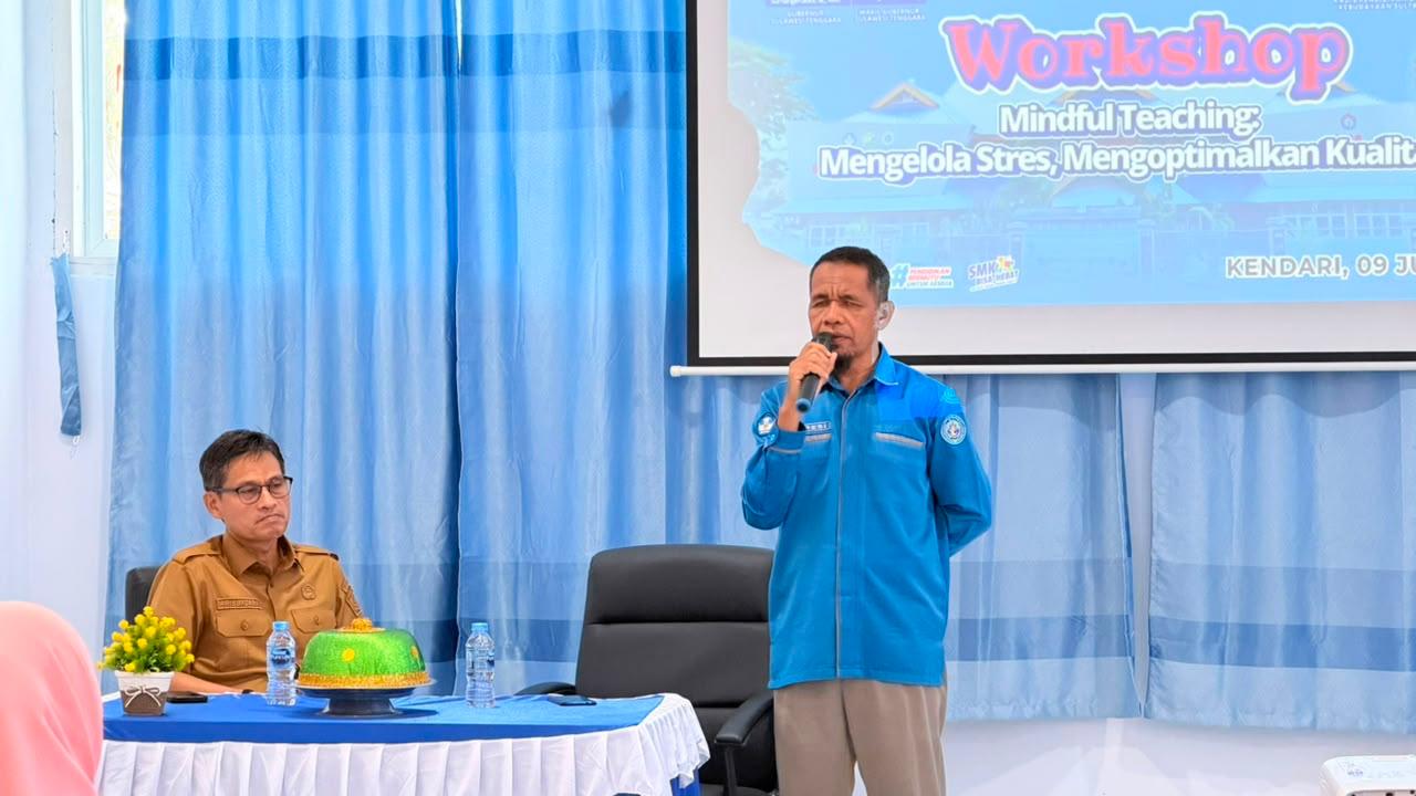 SMKN 7 Kendari Matangkan Kompetensi Guru Lewat Workshop Mindful Teaching dan Pembelajaran Berbasis AI