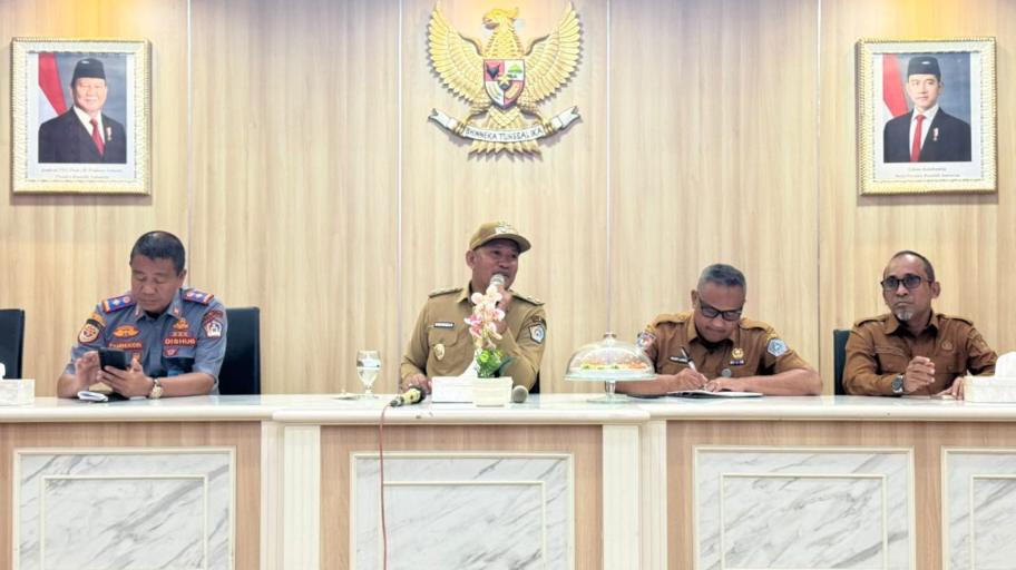 Sudirman Dorong Camat dan Lurah Maksimalkan Potensi Wilayah untuk Peningkatkan PAD Kendari