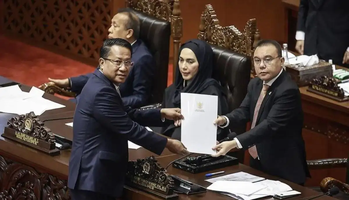 Usia Pensiun Kapolri Resmi Diperpanjang 60 Tahun Sesuai Kebutuhan Presiden, Berikut UU Polri Resmi Disahkan