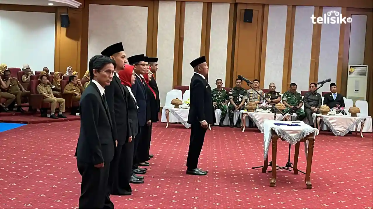 Burhanuddin Resmi Jabat Kadis Dukcapil Sultra, Siap Percepat Transformasi Layanan Digital