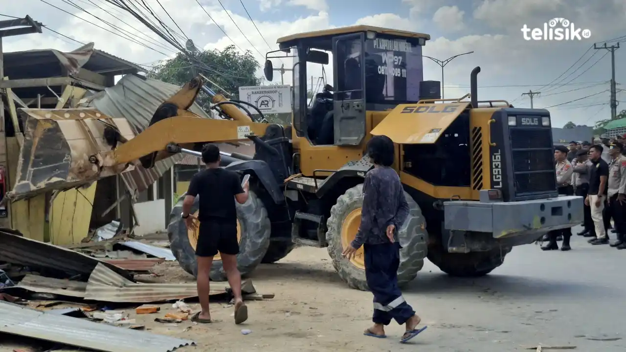 Penggusuran Kios di Kendari Diwarnai Tangis Warga, Kuasa Hukum Sebut Ada Dugaan Mafia Tanah