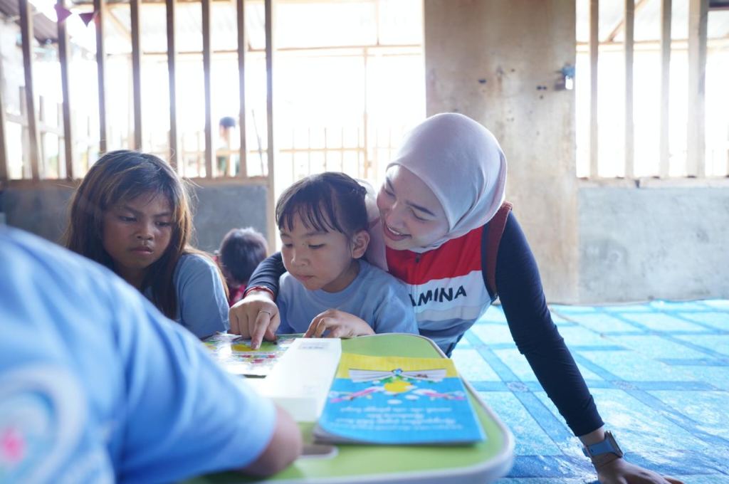 Pertamina Patra Niaga Sulawesi Perkuat Pendidikan Anak Pesisir Lewat Program RASI