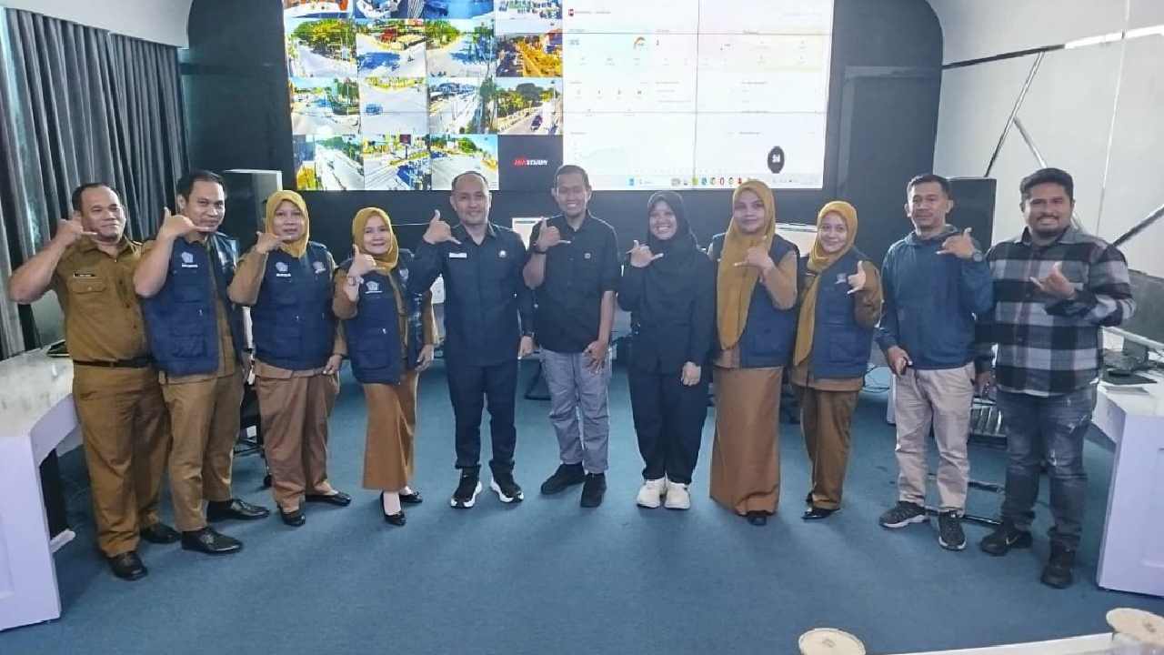 Transformasi Digital Pemkot Kendari jadi Rujukan, Diskominfo Bontang Pelajari Command Center dan Call Center 112