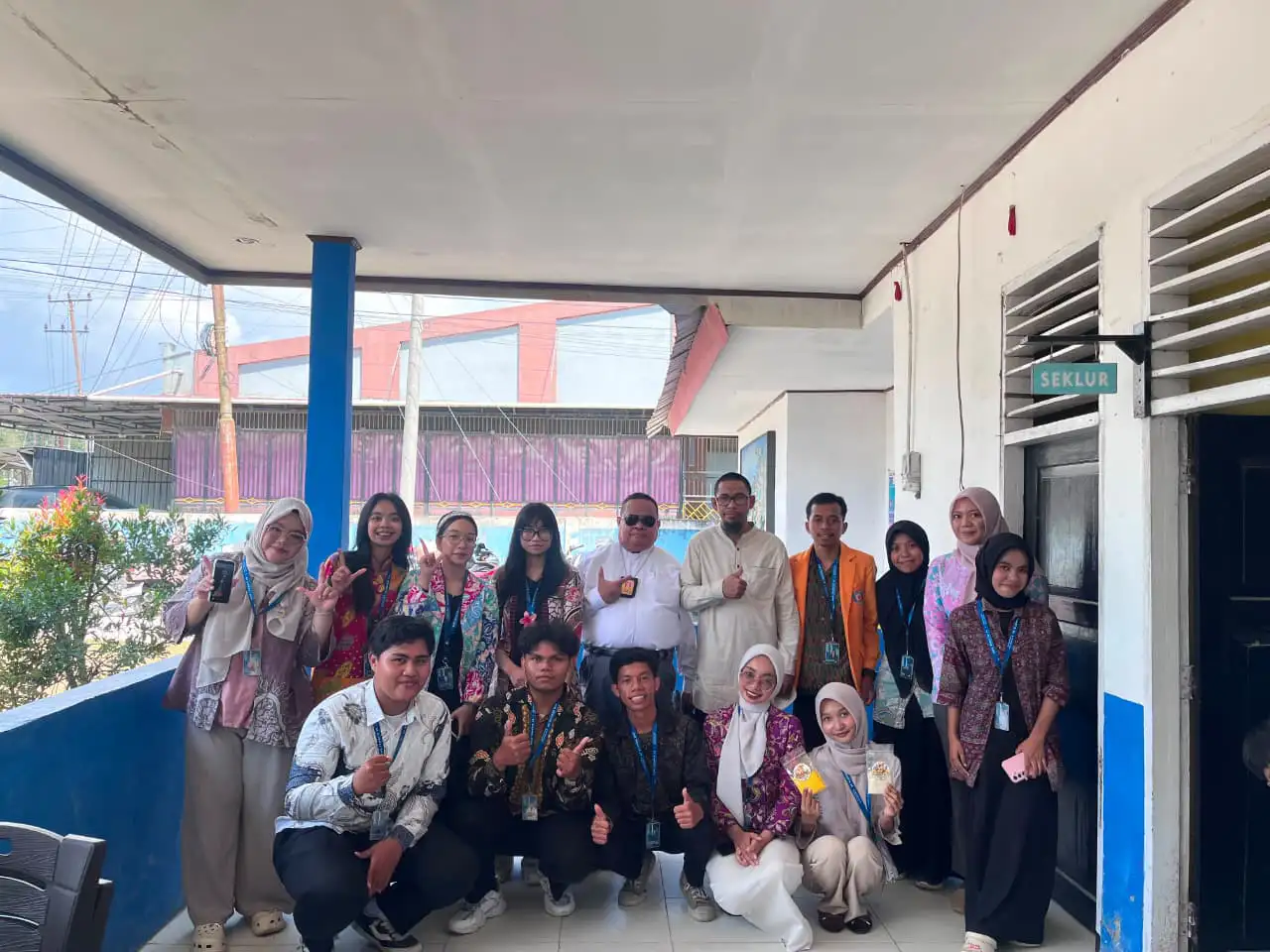 Digitalisasi Farmasi KKN Nawasena UHO 2026 Bantu Tingkatkan Literasi Kesehatan Masyarakat Lapulu Kendari