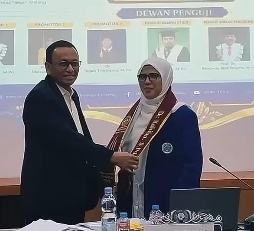 Profil Kabiba: Wanita dari Desa Pesisir Buton Utara Bergelar Doktor