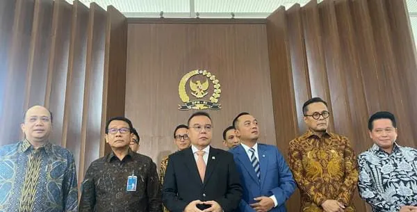 6 Poin Hasil Pertemuan Terbaru 10 Petinggi PPPK dan PPPK Paruh Waktu dengan Tangan Kanan Prabowo hingga Mensesneg
