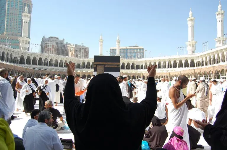 Tak Hanya Depan Ka'bah, 6 Tempat Ini Diyakini Mustajab untuk Berdoa di Makkah