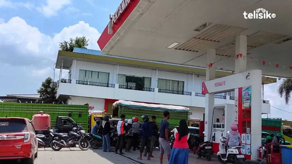 Antrean BBM di SPBU Kendari Kembali Normal, Warga Kini Tak Perlu lagi Tunggu Lama