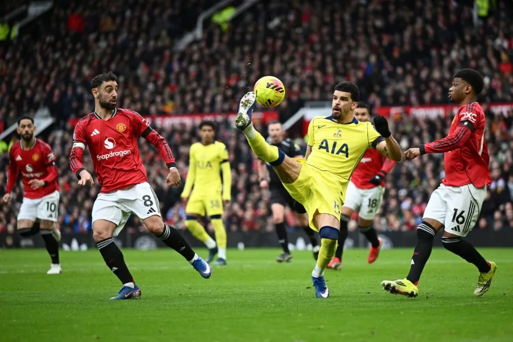 Big Match Akhir Pekan: MU vs Tottenham Malam Ini, Arsenal vs Leeds