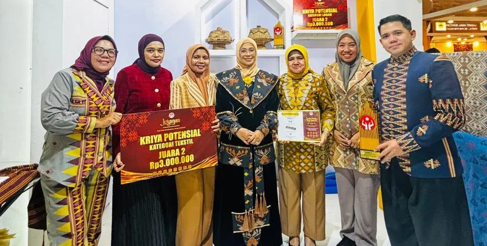 Kualitas Tenun Masalili Muna Diakui Nasional, Sabet Juara Dua di Pameran Kriyanusa