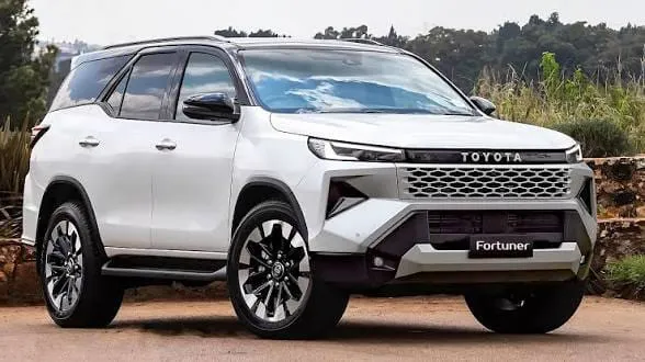 Toyota Fortuner 2027 Adopsi Desain dan Fitur Modern, Berikut Bocoran Spesifikasi Mesin Masih Misterius