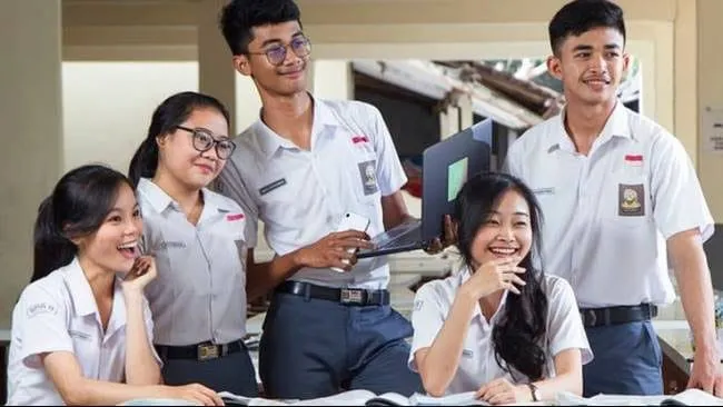 Masa Belajar Jenjang SMA Diterapkan 4 Tahun, Begini Penjelasan Resmi Pemerintah