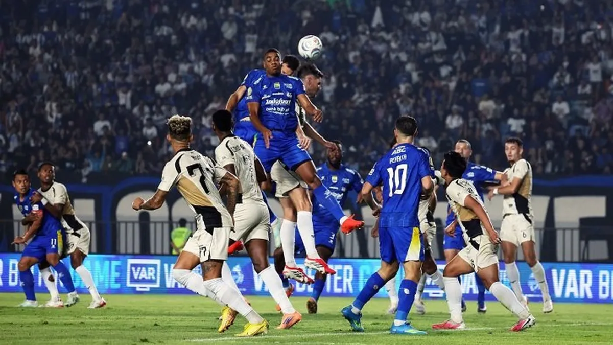 Persib Comeback 2-2 Kontra Dewa United