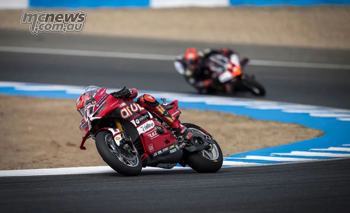 Bulega Menangi Race 1 WorldSBK Jerez, Cetak Rekor