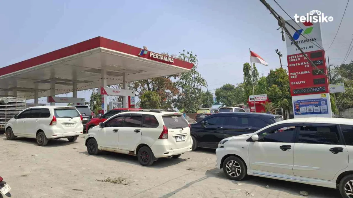 Antrean Kendaraan di SPBU Kendari Belum Sepenuhnya Normal, Pagi dan Sore Masih Padat