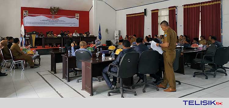 Susana sidang paripurna DPRD Buton Selatan di gedung Lamaindo, Selasa (19/11/2019). Foto: Deni/Telisik