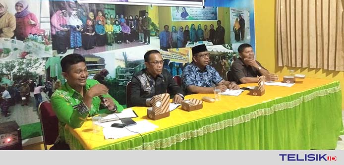 Ketua DPRD Kota Kendari, Subhan. ST, saat melakukan reses di Kelurahan Bende. Foto : Muhammad Israjab/Telisik
