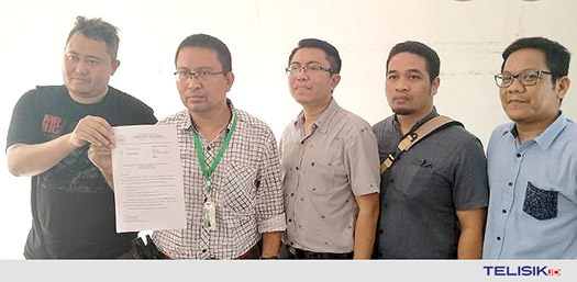 Juru Bicara Dokter Baubau, melayangkan Mosi tidak percaya kepada Direktur BLUD RSUD. Foto: Istimewa