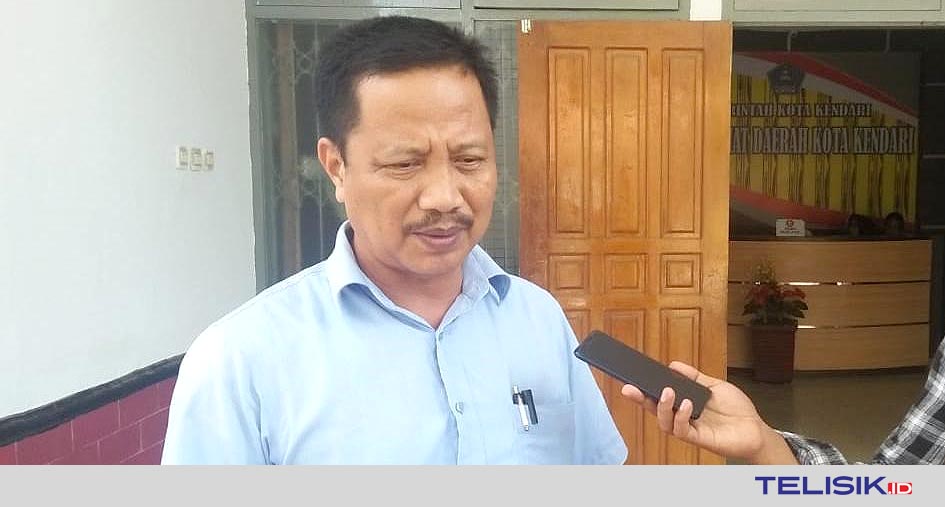 Direktur Utama PDAM Kendari, Damin. Foto : Muhammad Israjab/Telisik