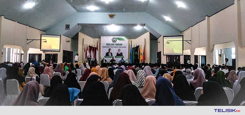 Kuliah umum IAIN Kendari oleh Dirjen Pendidikan Islam Kemenag RI. Foto: Ibnu Sina/Telisik